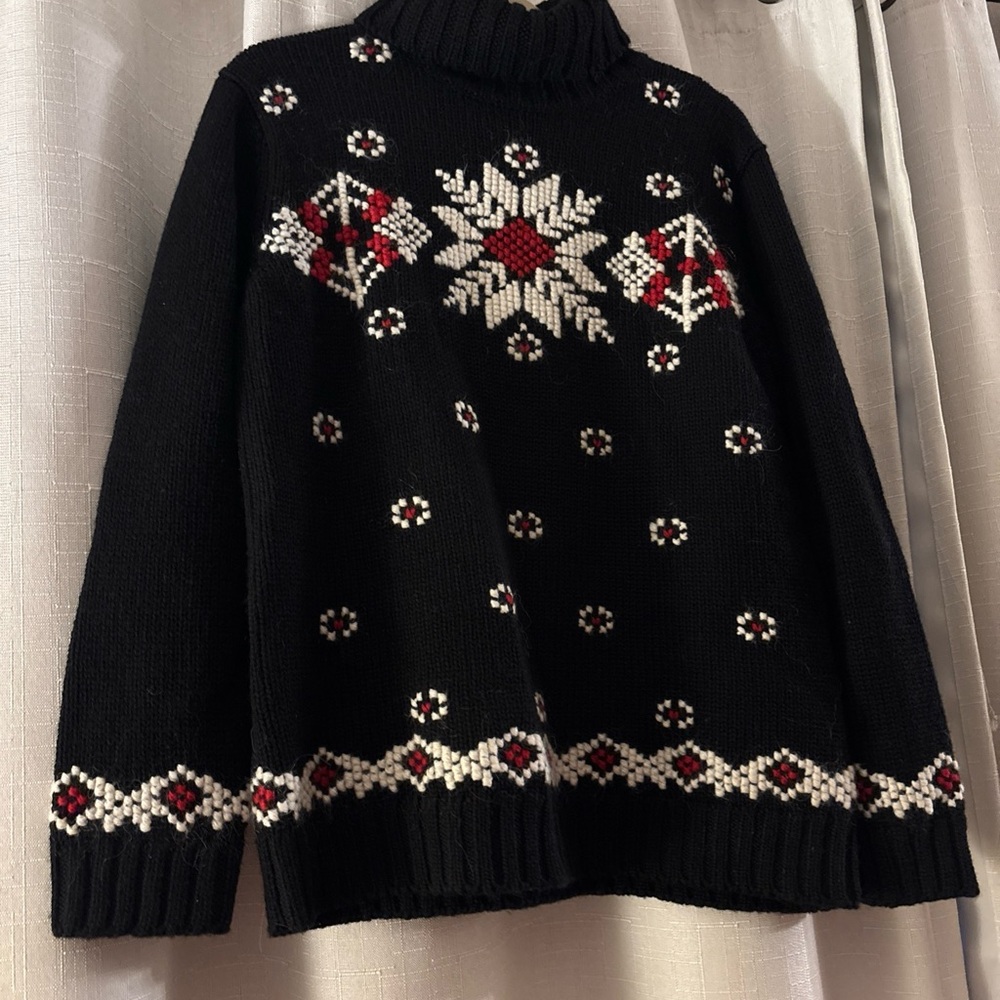 Jones New York Black and Red Turtleneck Sweater
